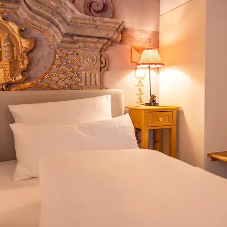 Boutiquehotel Amadeus Hotel 4*