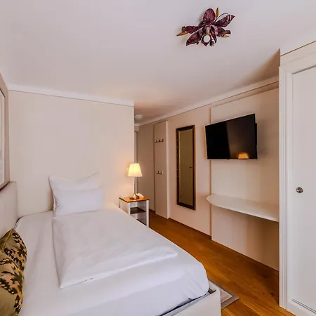 Boutiquehotel Amadeus Szálloda 4*